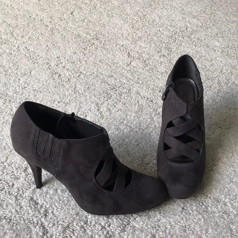 Vera Wang Suede Booties